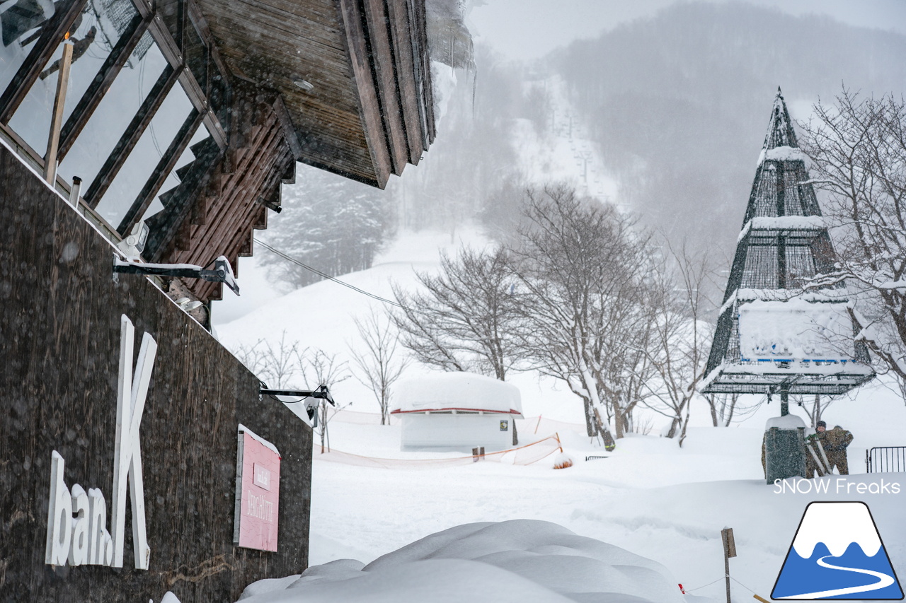 さっぽろばんけい ban.K｜祝・大雪到来！心優しきプロスキーヤー・井山敬介さんが、今シーズンNo.1の『BANKEI POWDER』を滑ります(^^)/